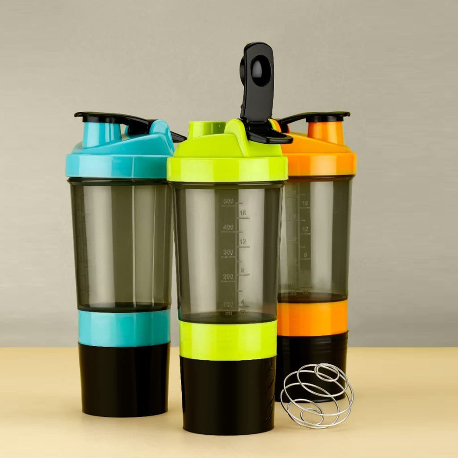 Shaker bottle for mixing protein shakes Shaker bottle for mixing protein shakes